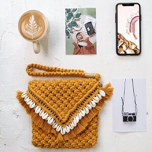 Learn-the-art-of-Macrame-while-scaled